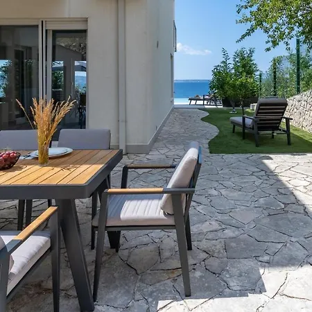 New! Seaview Aba With 38sqm Heated Infinity Pool, 4 Bedrooms, Media Room, 150m From Sea Villa Podstrana