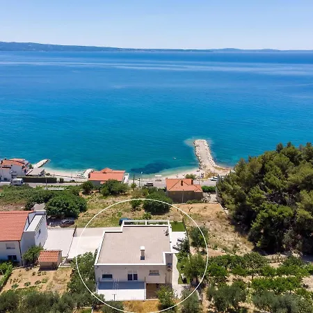 New! Seaview Aba With 38sqm Heated Infinity Pool, 4 Bedrooms, Media Room, 150m From Sea *
