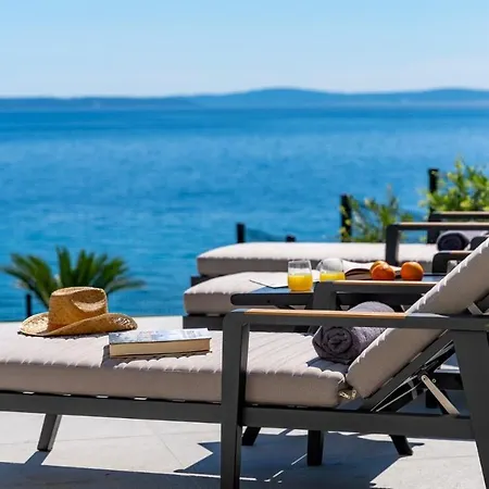 New! Seaview Aba With 38sqm Heated Infinity Pool, 4 Bedrooms, Media Room, 150m From Sea * Podstrana
